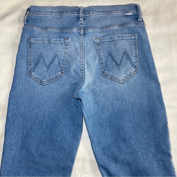 MOTHER- Insider Crop Step Fray Ankle Jeans in Light Wash Shoot to Thrill Size 29 - Picture 7 of 11